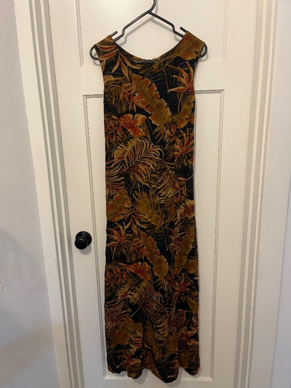 Vintage mid-length dress
